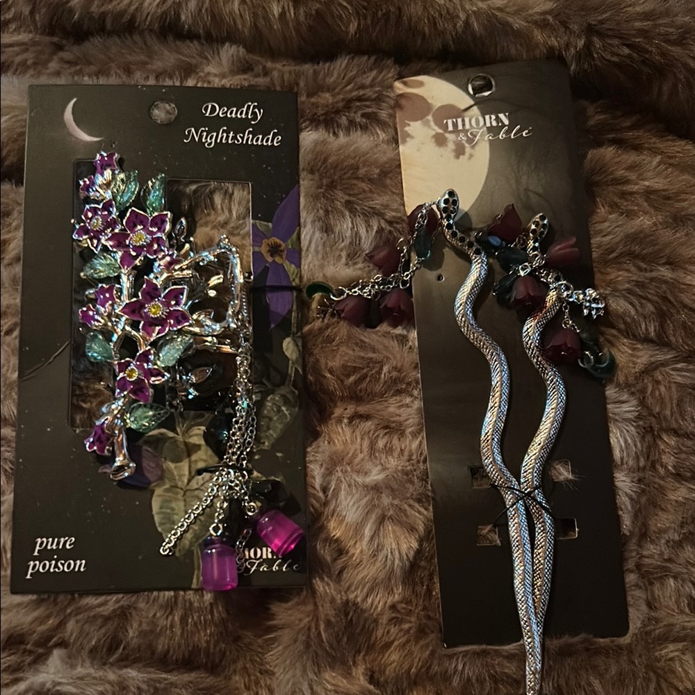 Deadly Nightshade Hair Accessory Set